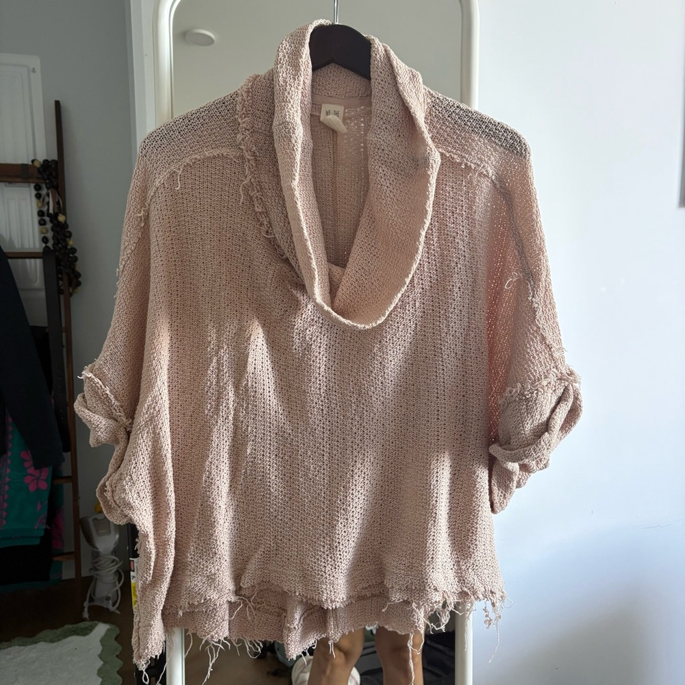 We The Free pale pink Knit cowl neck Sweater in good worn condition 💕